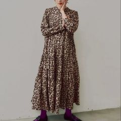 emmi atelier ラッフルカラーワンピース - メルカリ