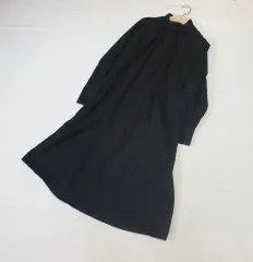 COS(コス) 黒 ワンピース