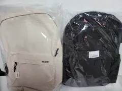 カジュアル超軽量バックパック