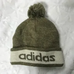 アディダス ボンボン ビーニー