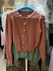 柔らかい ピンク カーディガン