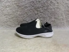 235 SKECHERS スケッチャーズ スニーカー 中古 靴