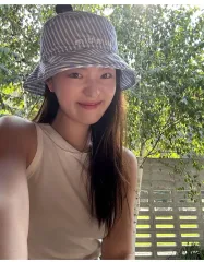 MIU MIU(ミュウミュウ) miumiu ストライプ 帽子 バケットハット- s