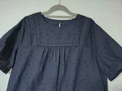 ダークネイビー エンブロイダリー レース ブラウス
