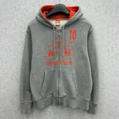 100 Nike(ナイキ） メンズ フード付き ジップアップパーカー