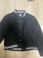 Nike(ナイキ） NSW Authentics バーシティ ジャケット