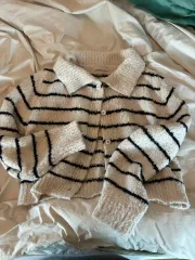 ボーダー柄 アイボリー カーディガン