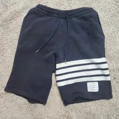 Thom Browne(トム・ブラウン) ハーフパンツ 1