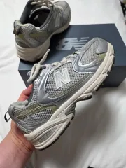 235 ニューバランス MR530 US