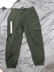 Nike(ナイキ） ESSENTIALS(エッセンシャルズ) カーゴパンツ