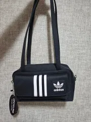 ケリーズ リサイクリング 機能性 アディダス レターバッグ