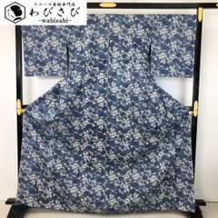 名古屋帯 塩瀬 総柄 型染 花唐草に蝶々 赤色 O-5159 名古屋帯 塩瀬 総柄 型染 花唐草に蝶々 赤色 O-5159の通販 by リユース