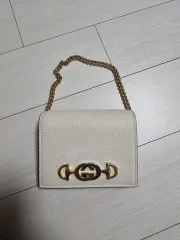 正規品グッチ ズゥミ チェーン カードウォレット 販売