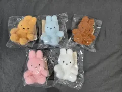 メガボックス ミッフィーキーリング セット バッチ (未開封)