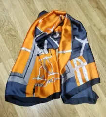 ロングスカーフ