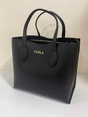 FURULA(フルラ) （ FURLA ） ERA トートバッグ スモール 黒