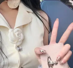 ローズ 白 ベージュ ノースリーブ ベスト