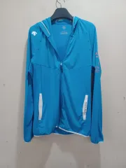 DESCENTE(デサント) 青 フード ジップアップ