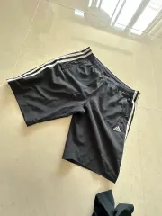 正規品アディダス ハーフパンツ