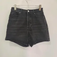 ZARA ZARA(ザラ) 黒 デニム ボタン ショートパンツ レディース EUR38