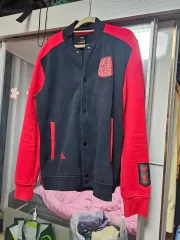 アディダス シカゴ ブルズ スタジャン ジャケット 95