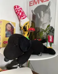 カウズ UNIQLO スヌーピー ぬいぐるみ