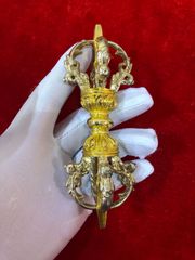 希少　金剛杵　三鈷杵　法具　チベット密教　ビンテージ　バジュラ　仏教美術　黄銅製 希少 金剛杵 五鈷杵 法具 チベット密教 ビンテージ バジュラ 仏教美術