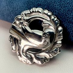 LALIQUE PARIS ラリック製フクロウ モチーフ オーバル ブローチ - メルカリ