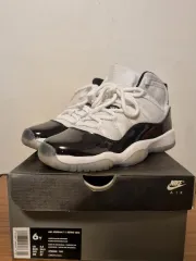 ジョーダン 11 コンコルド 240