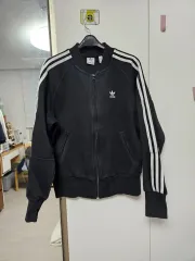 アディダスのジャケット