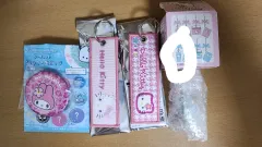 ハローキティ キーホルダー マイメロディ バッジ まとめ売り 出品