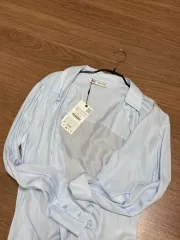 タグ 新品 6 ) ZARA(ザラ) ライトブルー シャツ