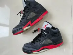 ナイキ エア ジョーダン 5 レトロ ウィメンズ サテン ブレーザー 240