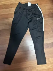 Nike(ナイキ） トレーナー ジョガーパンツ
