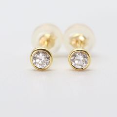 FLAGS K18 ダイヤモンドピアス 0.36ct H&C バイザーヤード風 - メルカリ