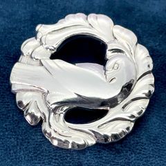 LALIQUE PARIS ラリック製フクロウ モチーフ オーバル ブローチ - メルカリ