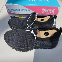 SKECHERS(スケッチャーズ) レディース スリッポン スニーカー 230 サイズ 新品