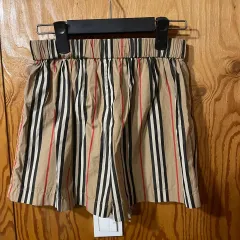 バーバリー ノヴァチェック ショート パンツ 出品
