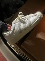 アディダス SUPERSTAR