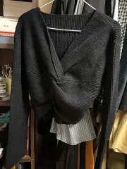 ツイストフロント ニット