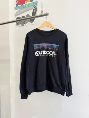 OUTDOOR 黒 パーカー