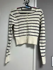 ニットカーディガン