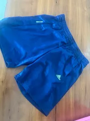 adidasハーフパンツ