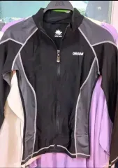 1枚) DORA+U GRAMジップアップラッシュガード FREE ウォーターパーク キャンピングバカンス