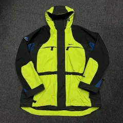 Nike(ナイキ） ACG 90s ストームフィット ウインドブレーカー ジャケット