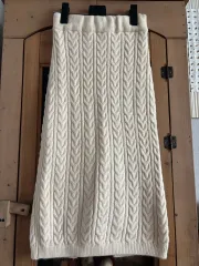 レディース ニットスカート いくつか