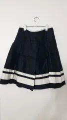 MAX MARA(マックスマーラ) 白 裏地 黒 スカート 38 サイズ