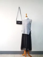 空 グレー ニット ベスト