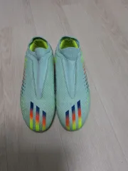 アディダス サッカーシューズ 245