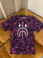A BATHING APE(アベイシングエイプ) シャーク パープルカモ 半袖